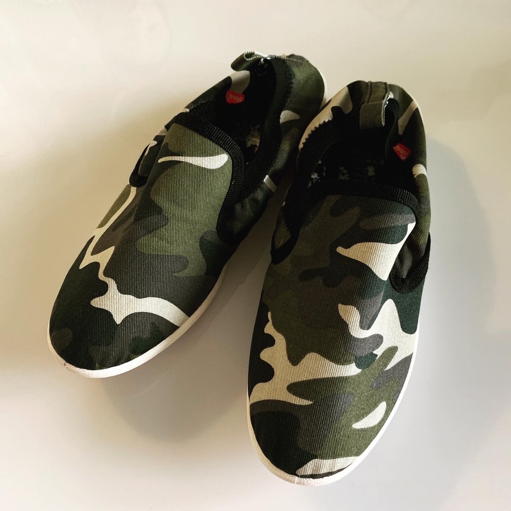 Sunni Slide on Lightweight Camo Shoes